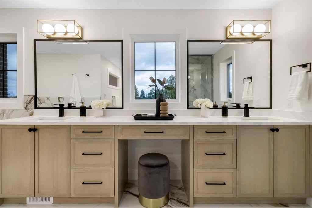 MLS® A2266511 - 2118 Victoria Crescent NW in Banff Trail Calgary, Residential