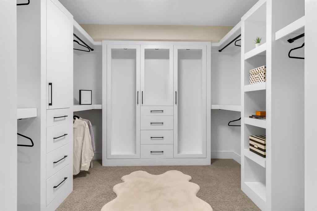 MLS® A2266511 - 2118 Victoria Crescent NW in Banff Trail Calgary, Residential