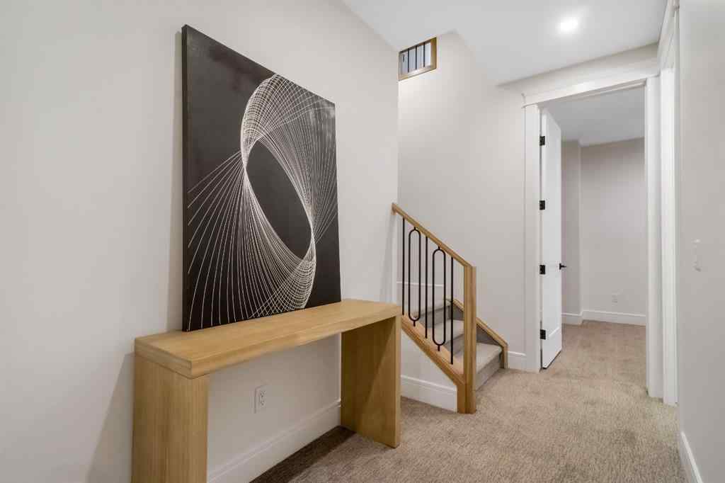 MLS® A2266511 - 2118 Victoria Crescent NW in Banff Trail Calgary, Residential