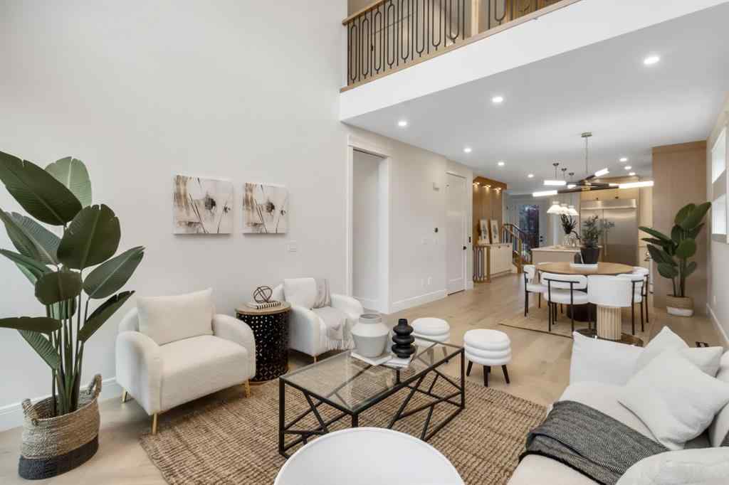 MLS® A2266511 - 2118 Victoria Crescent NW in Banff Trail Calgary, Residential