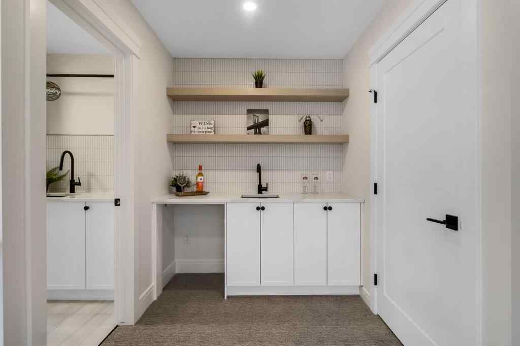 MLS® A2266511 - 2118 Victoria Crescent NW in Banff Trail Calgary, Residential