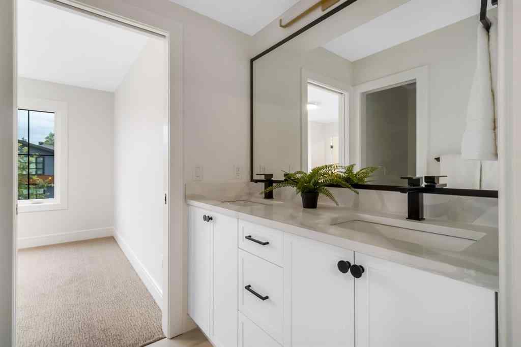 MLS® A2266511 - 2118 Victoria Crescent NW in Banff Trail Calgary, Residential