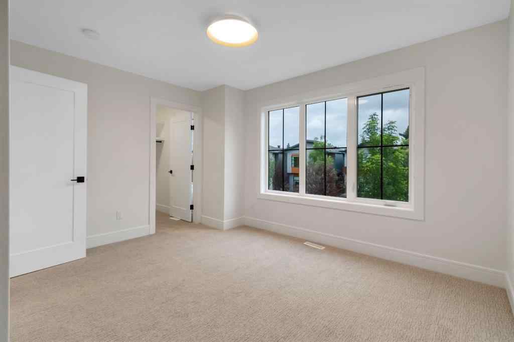 MLS® A2266511 - 2118 Victoria Crescent NW in Banff Trail Calgary, Residential