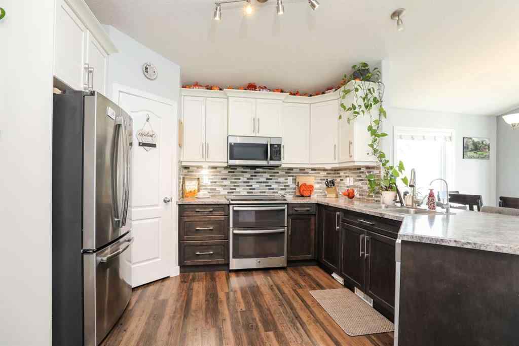 MLS® A2266521 - 50 Heritage Circle W in Heritage Heights Lethbridge, Residential