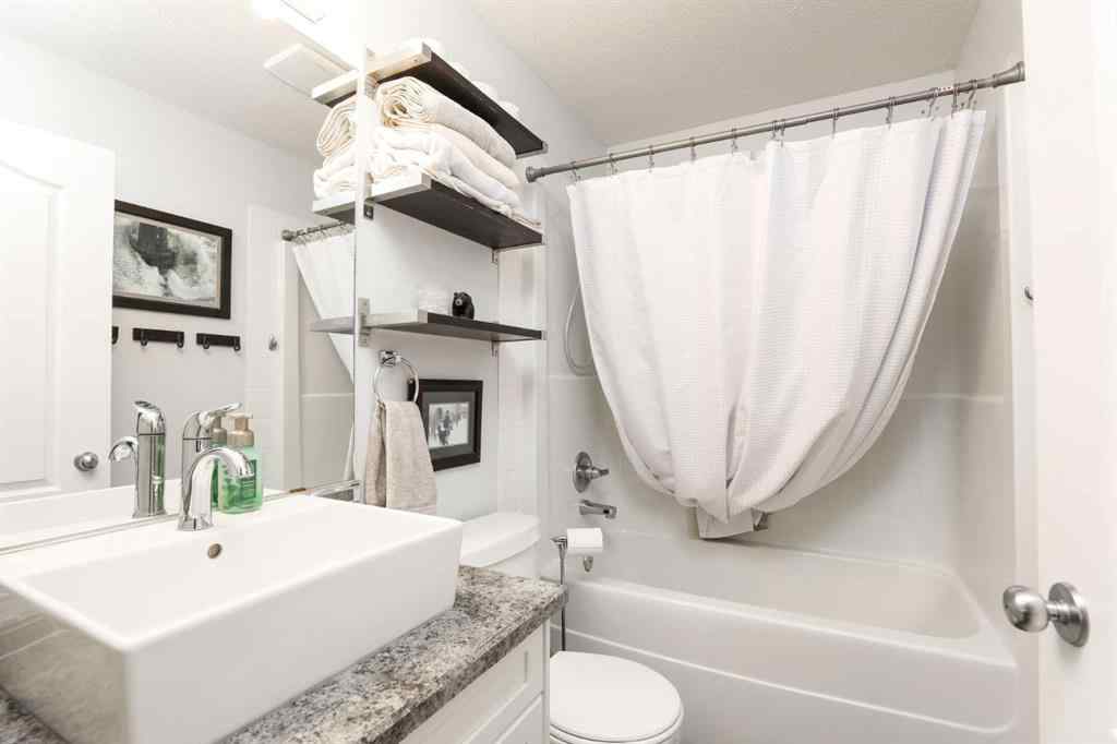 MLS® A2266521 - 50 Heritage Circle W in Heritage Heights Lethbridge, Residential