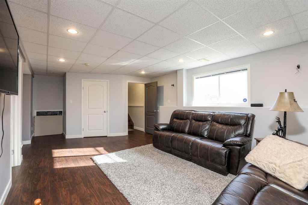 MLS® A2266521 - 50 Heritage Circle W in Heritage Heights Lethbridge, Residential