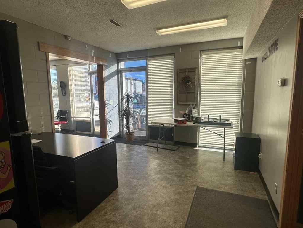 MLS® A2266525 - Unit ## 2 311 9 Street E in NONE Brooks, Commercial