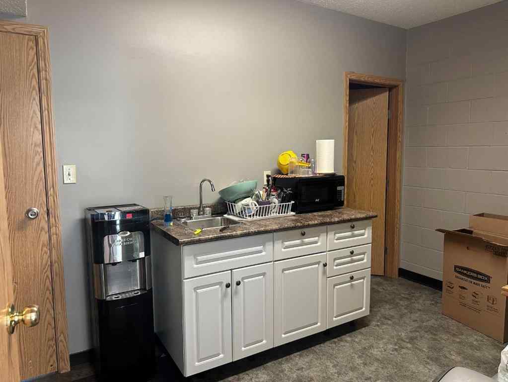 MLS® A2266525 - Unit ## 2 311 9 Street E in NONE Brooks, Commercial