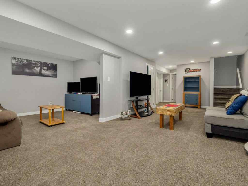 MLS® A2266530 - 1646 St George Road N in St Edwards Lethbridge, Residential