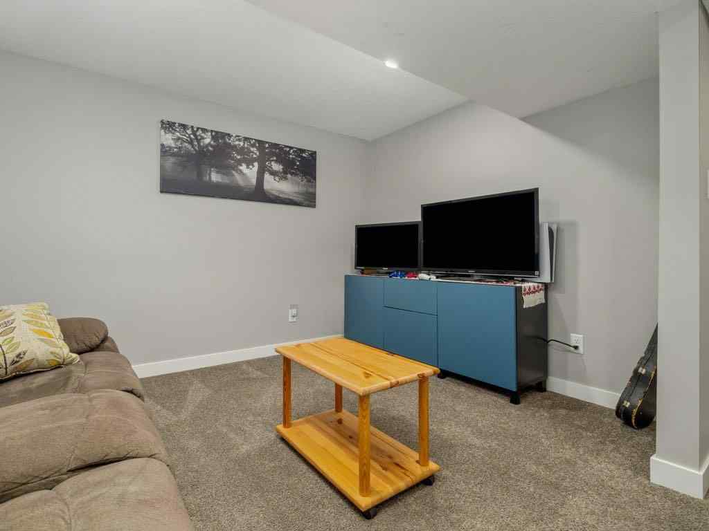 MLS® A2266530 - 1646 St George Road N in St Edwards Lethbridge, Residential