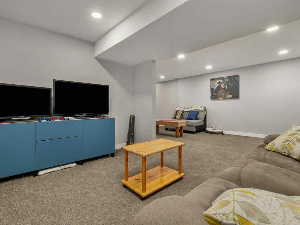 MLS® A2266530 - 1646 St George Road N in St Edwards Lethbridge, Residential