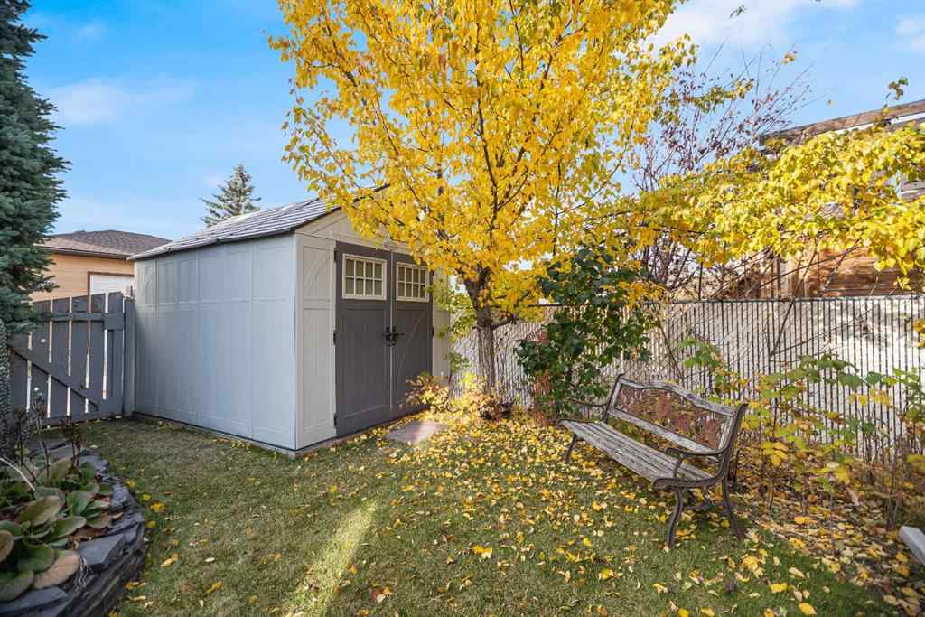 MLS® A2266531 - 607 9 Street SE in Emerson Lake Estates High River, Residential