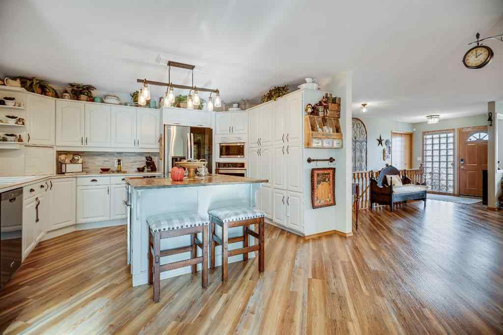 MLS® A2266531 - 607 9 Street SE in Emerson Lake Estates High River, Residential