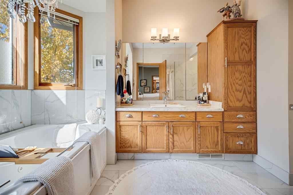 MLS® A2266531 - 607 9 Street SE in Emerson Lake Estates High River, Residential