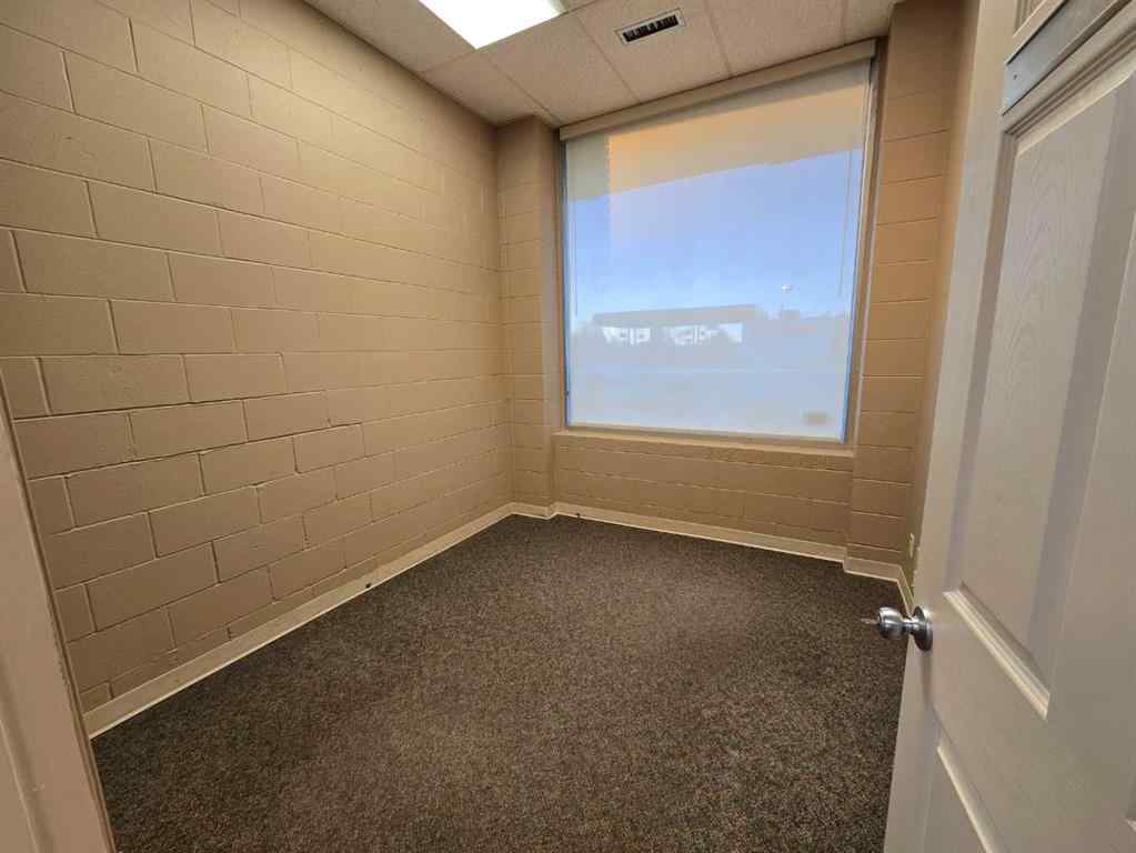 MLS® A2266532 - 540 2 Avenue SE in Edmonton Trail Airdrie, Commercial