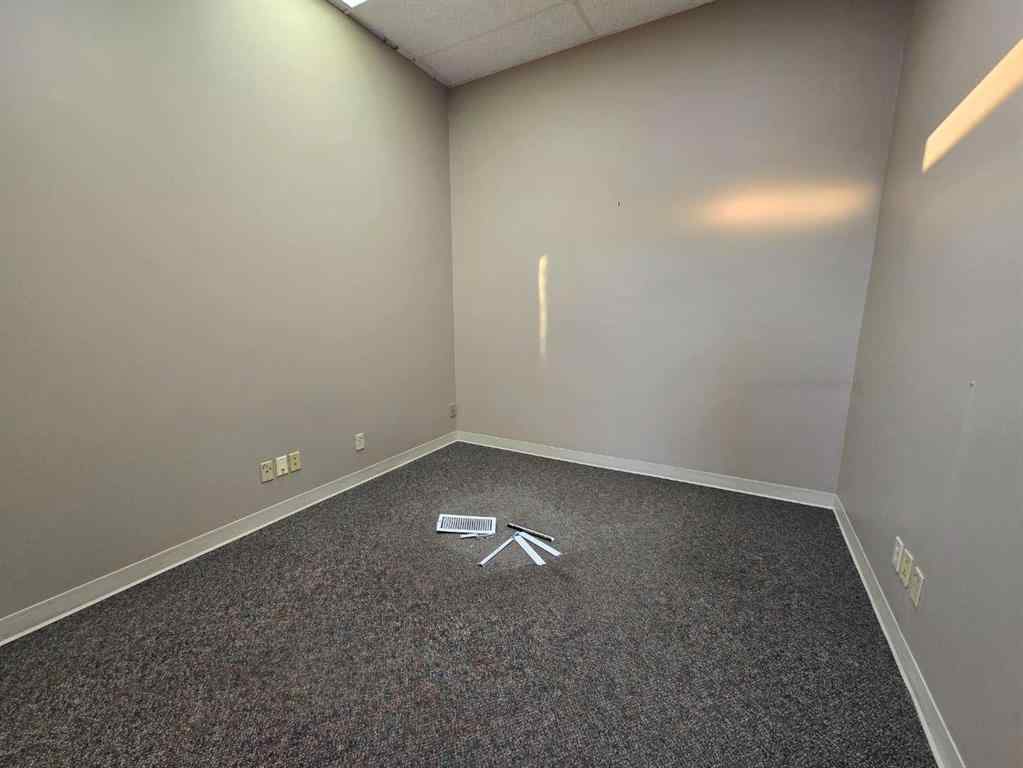 MLS® A2266532 - 540 2 Avenue SE in Edmonton Trail Airdrie, Commercial