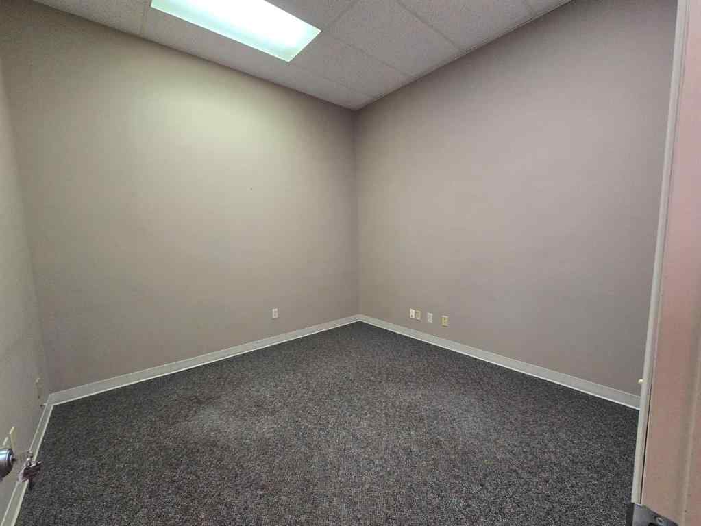 MLS® A2266532 - 540 2 Avenue SE in Edmonton Trail Airdrie, Commercial