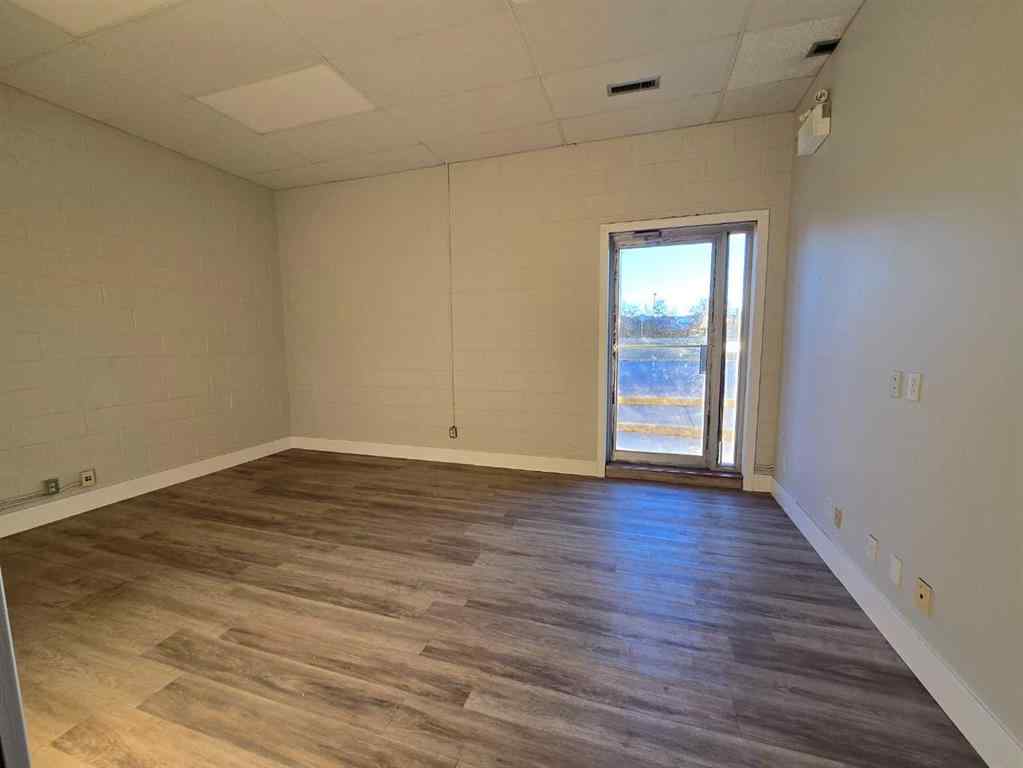 MLS® A2266532 - 540 2 Avenue SE in Edmonton Trail Airdrie, Commercial