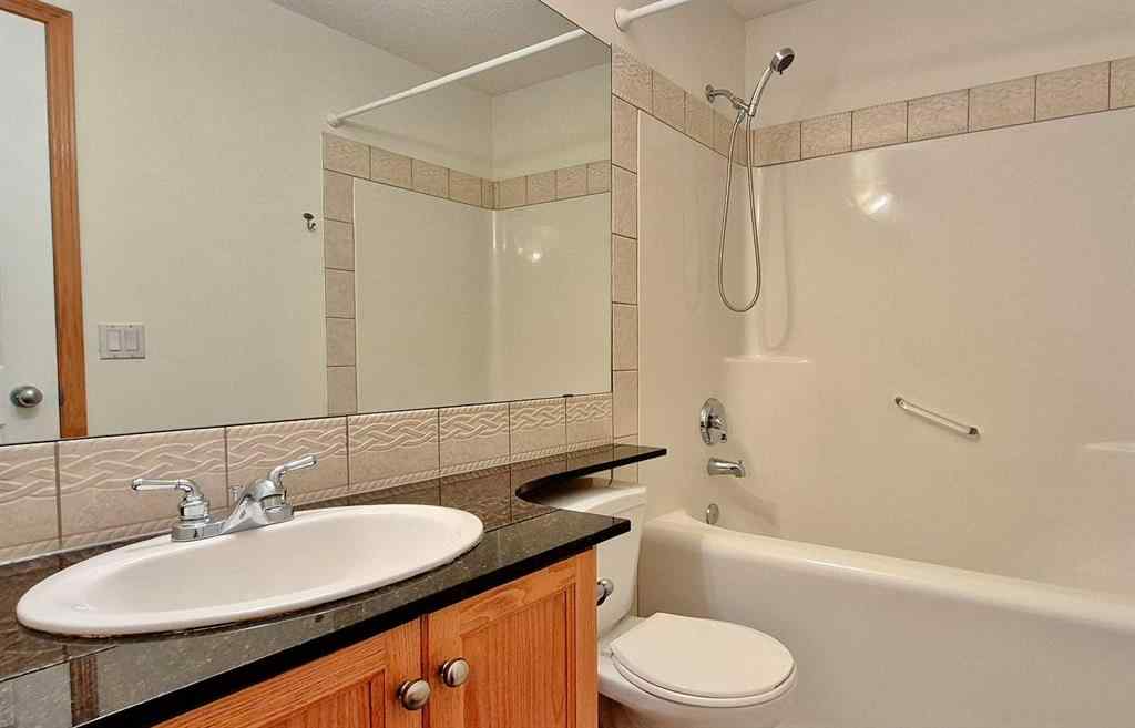 MLS® A2266537 - 1501 Centre A Street NE in Crescent Heights Calgary, Residential