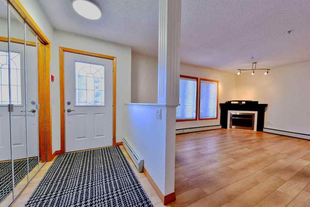 MLS® A2266537 - 1501 Centre A Street NE in Crescent Heights Calgary, Residential