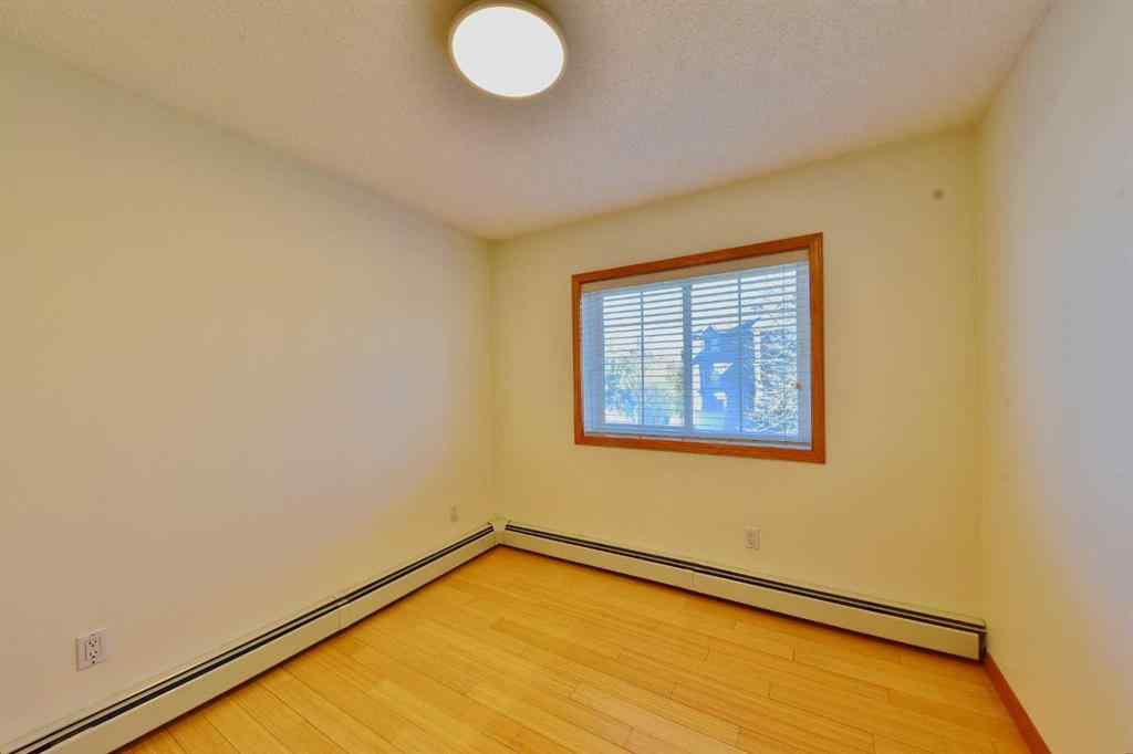 MLS® A2266537 - 1501 Centre A Street NE in Crescent Heights Calgary, Residential