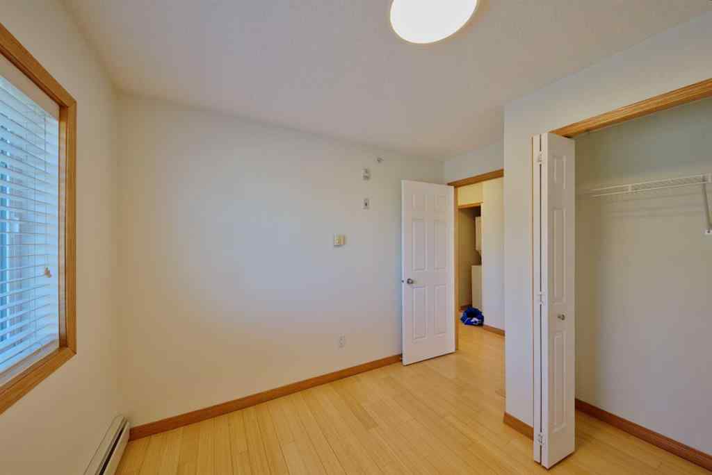 MLS® A2266537 - 1501 Centre A Street NE in Crescent Heights Calgary, Residential