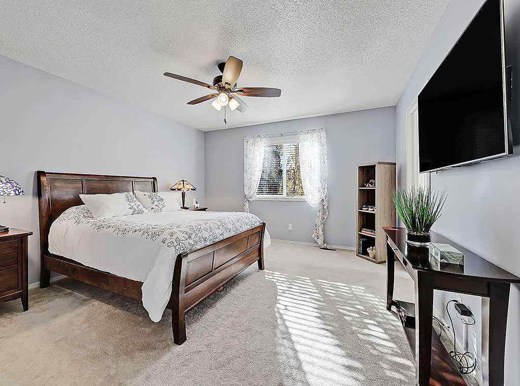 MLS® A2266541 - 788 New Brighton Drive SE in New Brighton Calgary, Residential