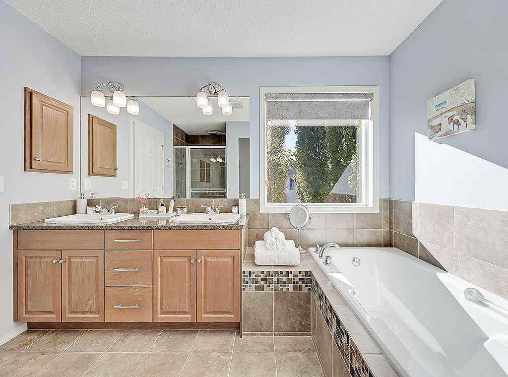 MLS® A2266541 - 788 New Brighton Drive SE in New Brighton Calgary, Residential