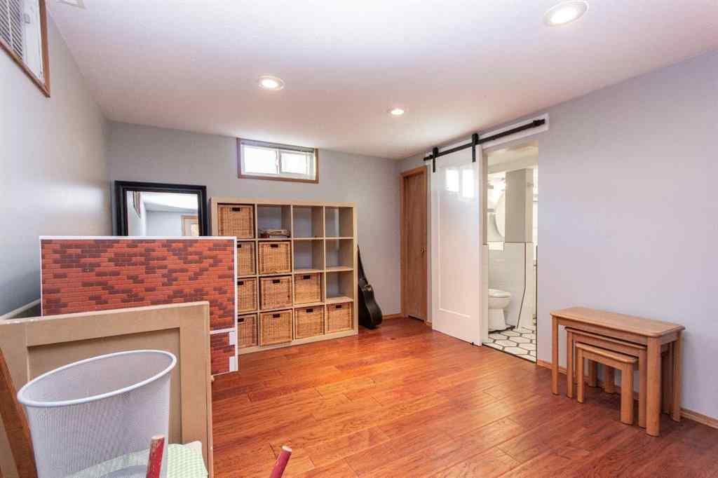 MLS® A2266547 - 4413 Embury Crescent  in Eastview Red Deer, Residential