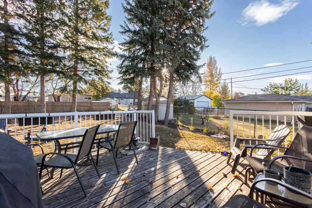 MLS® A2266547 - 4413 Embury Crescent  in Eastview Red Deer, Residential
