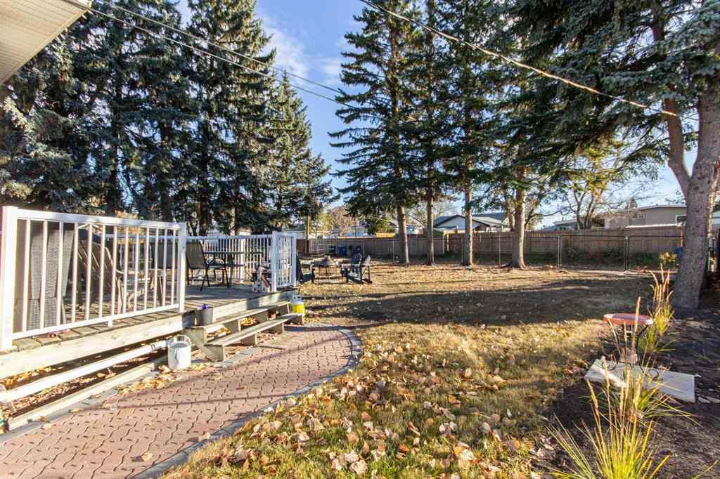 MLS® A2266547 - 4413 Embury Crescent  in Eastview Red Deer, Residential