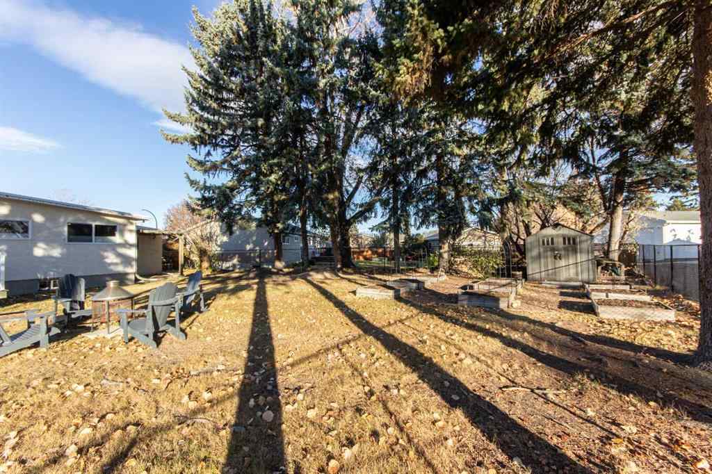 MLS® A2266547 - 4413 Embury Crescent  in Eastview Red Deer, Residential