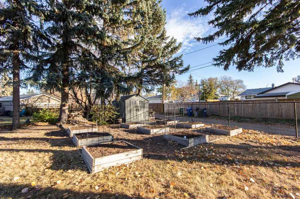 MLS® A2266547 - 4413 Embury Crescent  in Eastview Red Deer, Residential