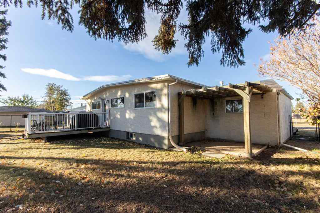 MLS® A2266547 - 4413 Embury Crescent  in Eastview Red Deer, Residential