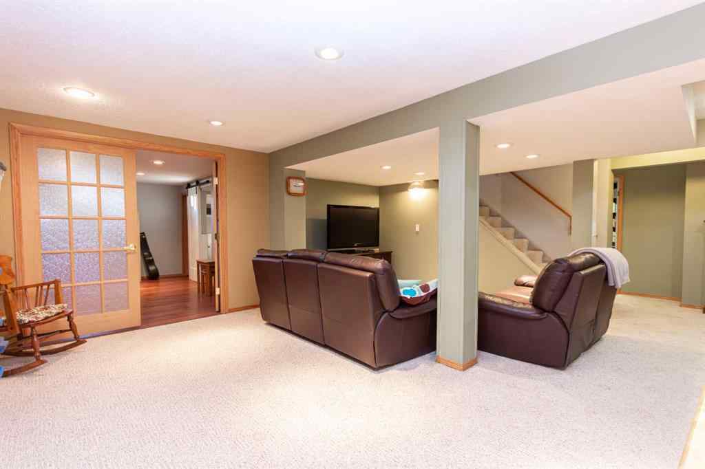 MLS® A2266547 - 4413 Embury Crescent  in Eastview Red Deer, Residential