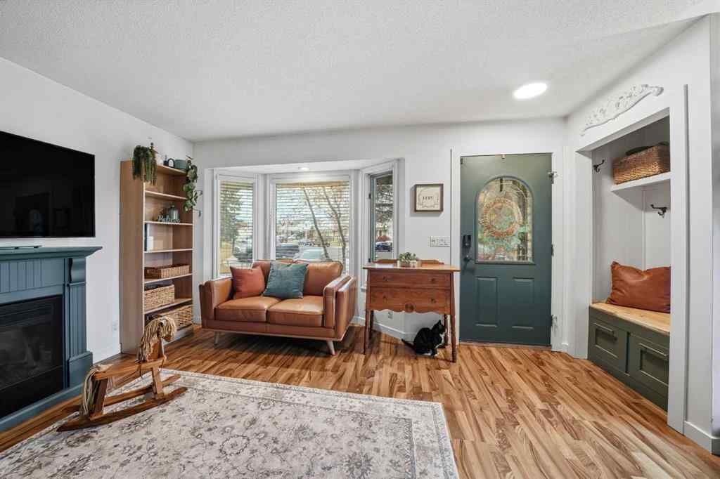 MLS® A2266557 - 49 Kirsch Close  in Kentwood East Red Deer, Residential