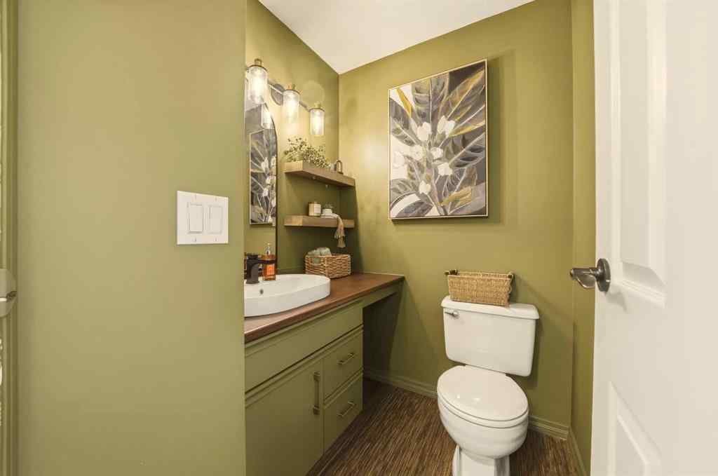 MLS® A2266557 - 49 Kirsch Close  in Kentwood East Red Deer, Residential