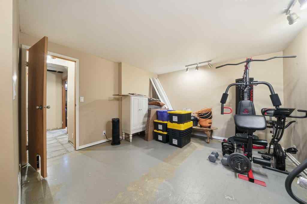 MLS® A2266557 - 49 Kirsch Close  in Kentwood East Red Deer, Residential