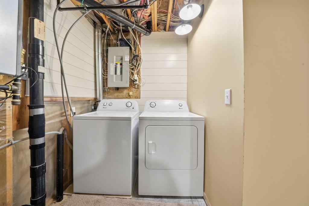 MLS® A2266557 - 49 Kirsch Close  in Kentwood East Red Deer, Residential