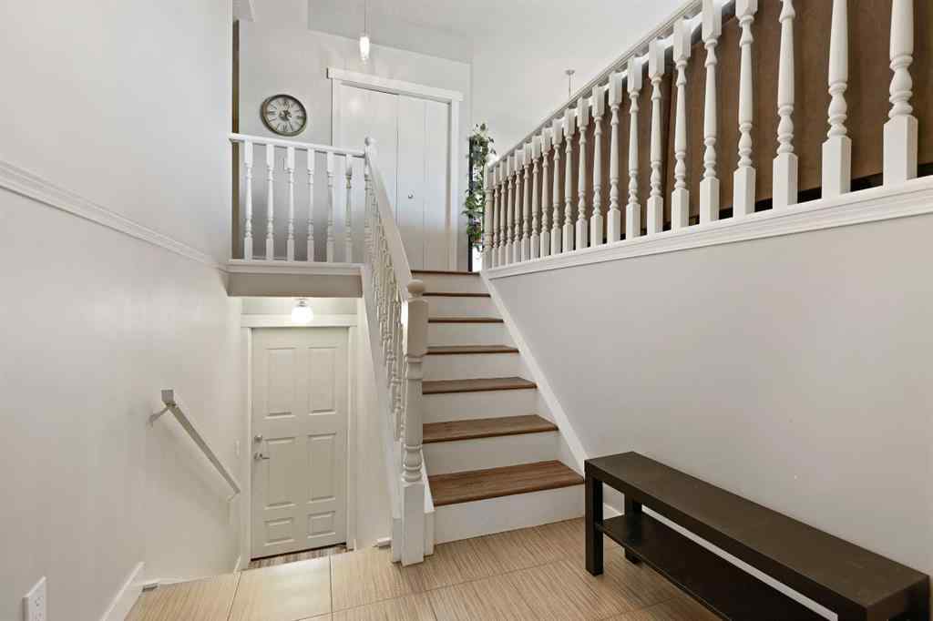 MLS® A2266560 - 32 Rivercroft Close SE in Riverbend Calgary, Residential