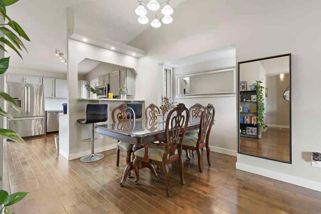 MLS® A2266560 - 32 Rivercroft Close SE in Riverbend Calgary, Residential