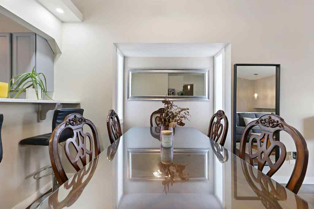 MLS® A2266560 - 32 Rivercroft Close SE in Riverbend Calgary, Residential