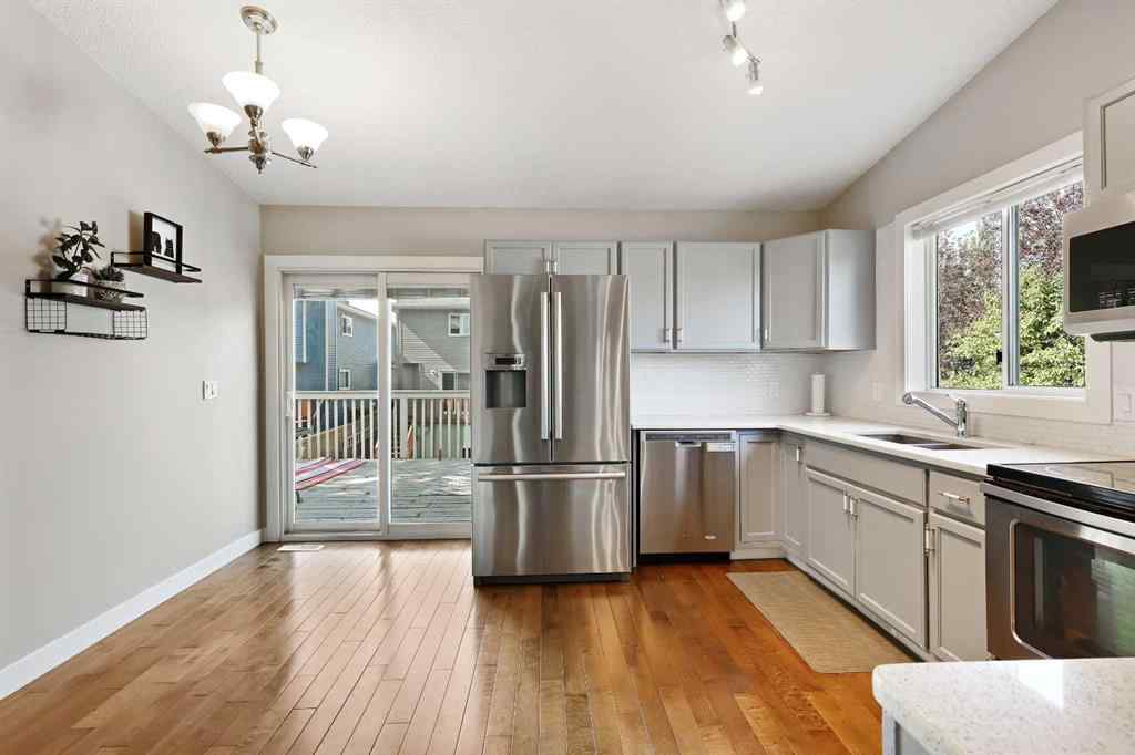 MLS® A2266560 - 32 Rivercroft Close SE in Riverbend Calgary, Residential