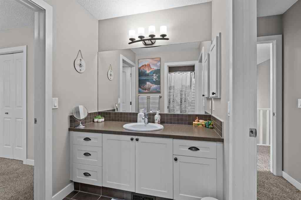 MLS® A2266562 - 89 Heritage Hill  in Heritage Hills Cochrane, Residential