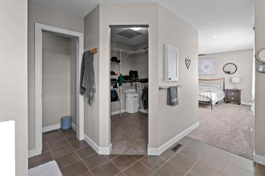 MLS® A2266562 - 89 Heritage Hill  in Heritage Hills Cochrane, Residential