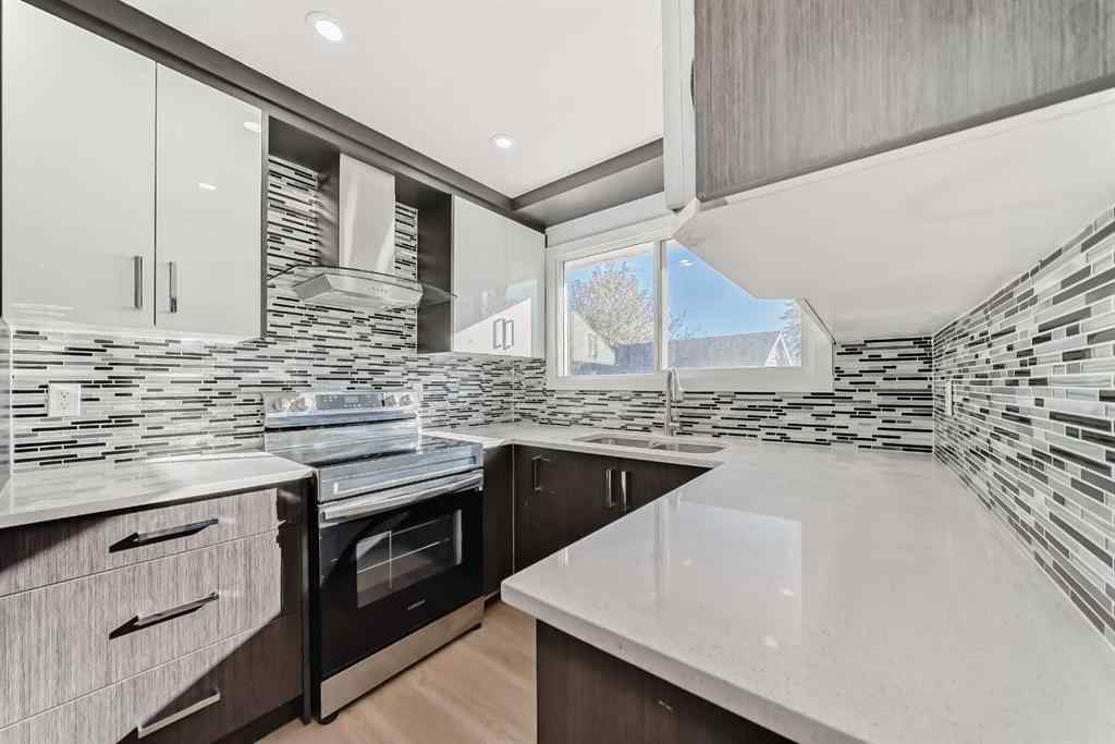 MLS® A2266568 - 207 Pinecliff Way NE in Pineridge Calgary, Residential