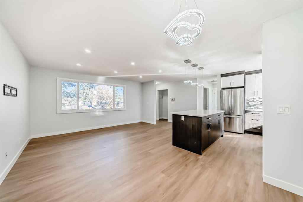 MLS® A2266568 - 207 Pinecliff Way NE in Pineridge Calgary, Residential