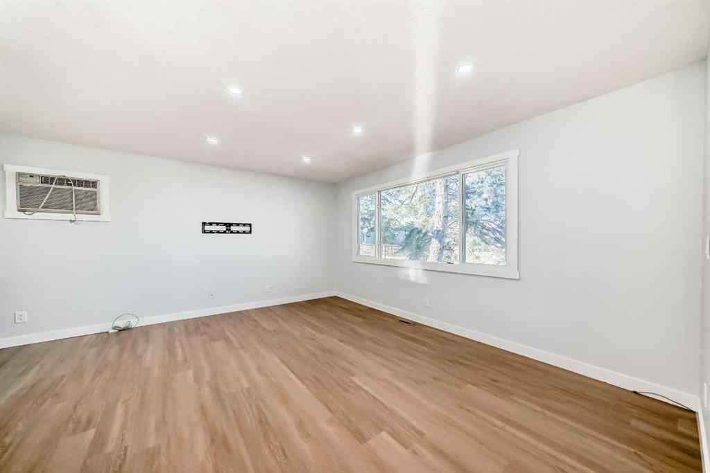 MLS® A2266568 - 207 Pinecliff Way NE in Pineridge Calgary, Residential