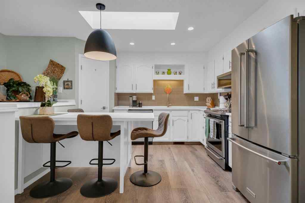 MLS® A2266570 - Unit #2 717 Centre Street  in NONE Vulcan, Residential