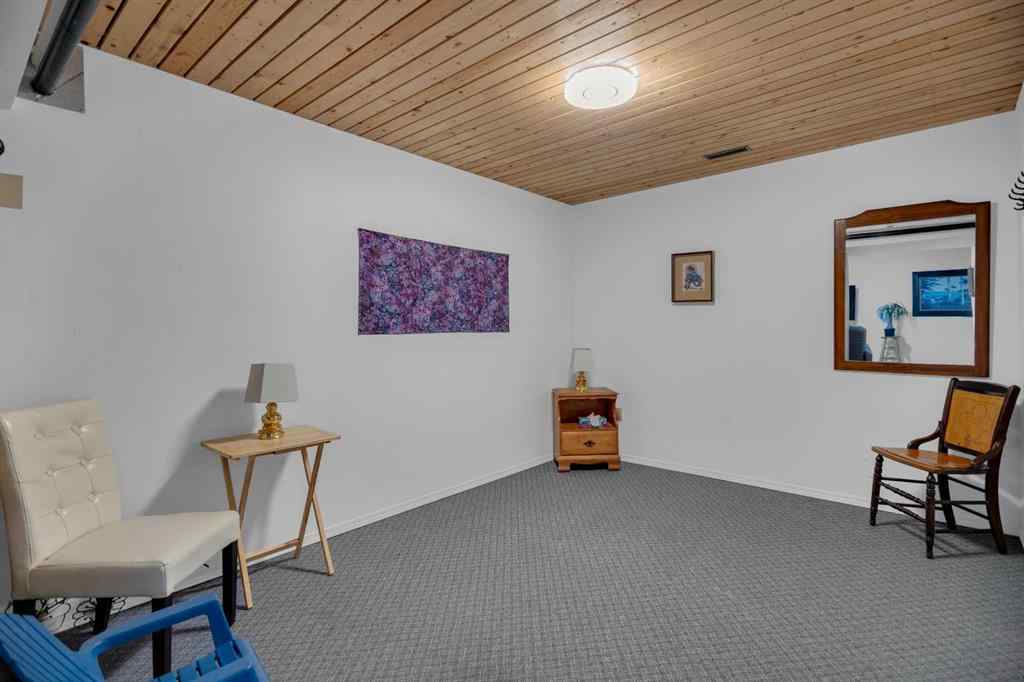 MLS® A2266570 - Unit #2 717 Centre Street  in NONE Vulcan, Residential